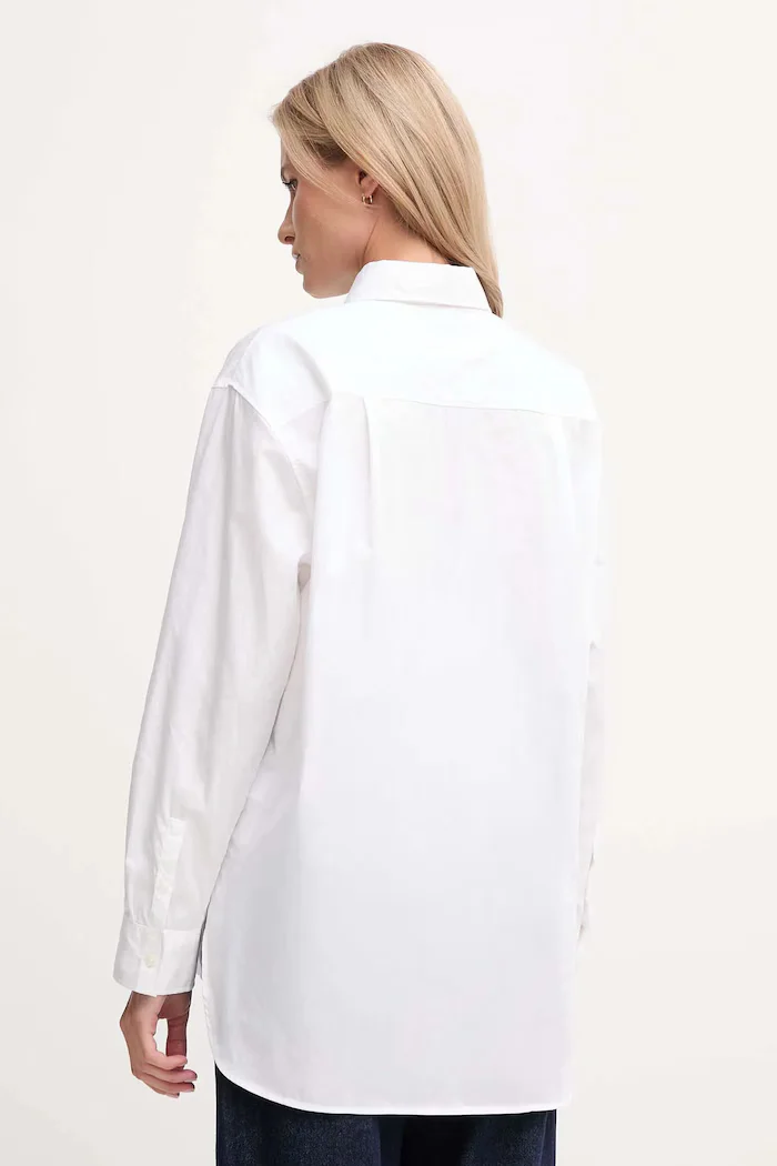 Calvin Klein Jeans Памучна риза дамска в бяло със свободна кройка с класическа яка LV044D167G