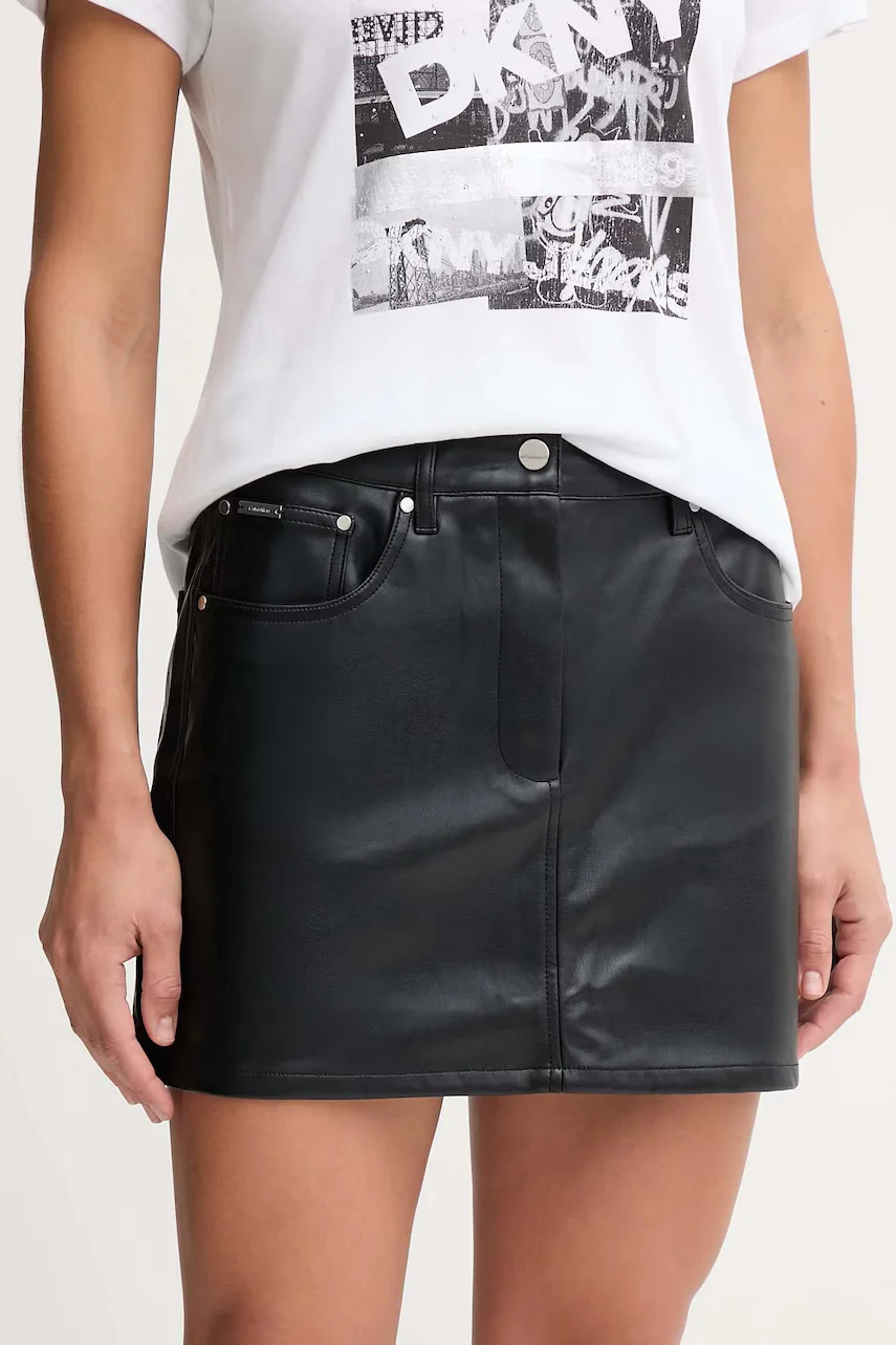 Calvin Klein Jeans Пола