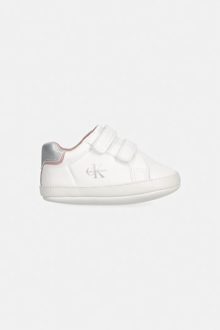 Calvin Klein маратонки за бебе бели V0A9-83380