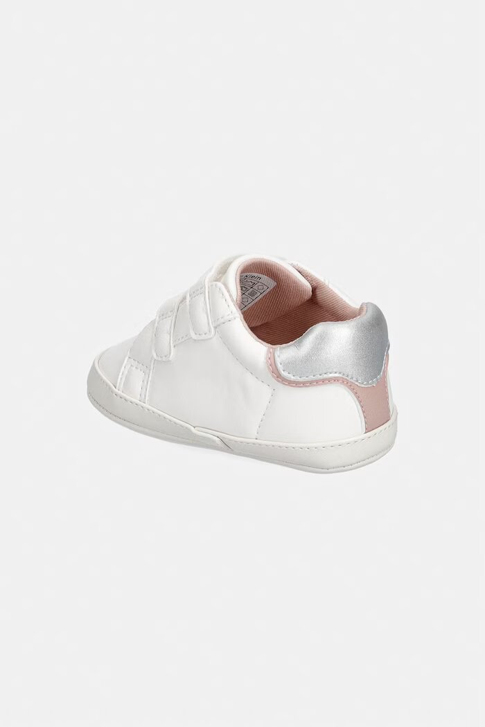 Calvin Klein маратонки за бебе бели V0A9-83380