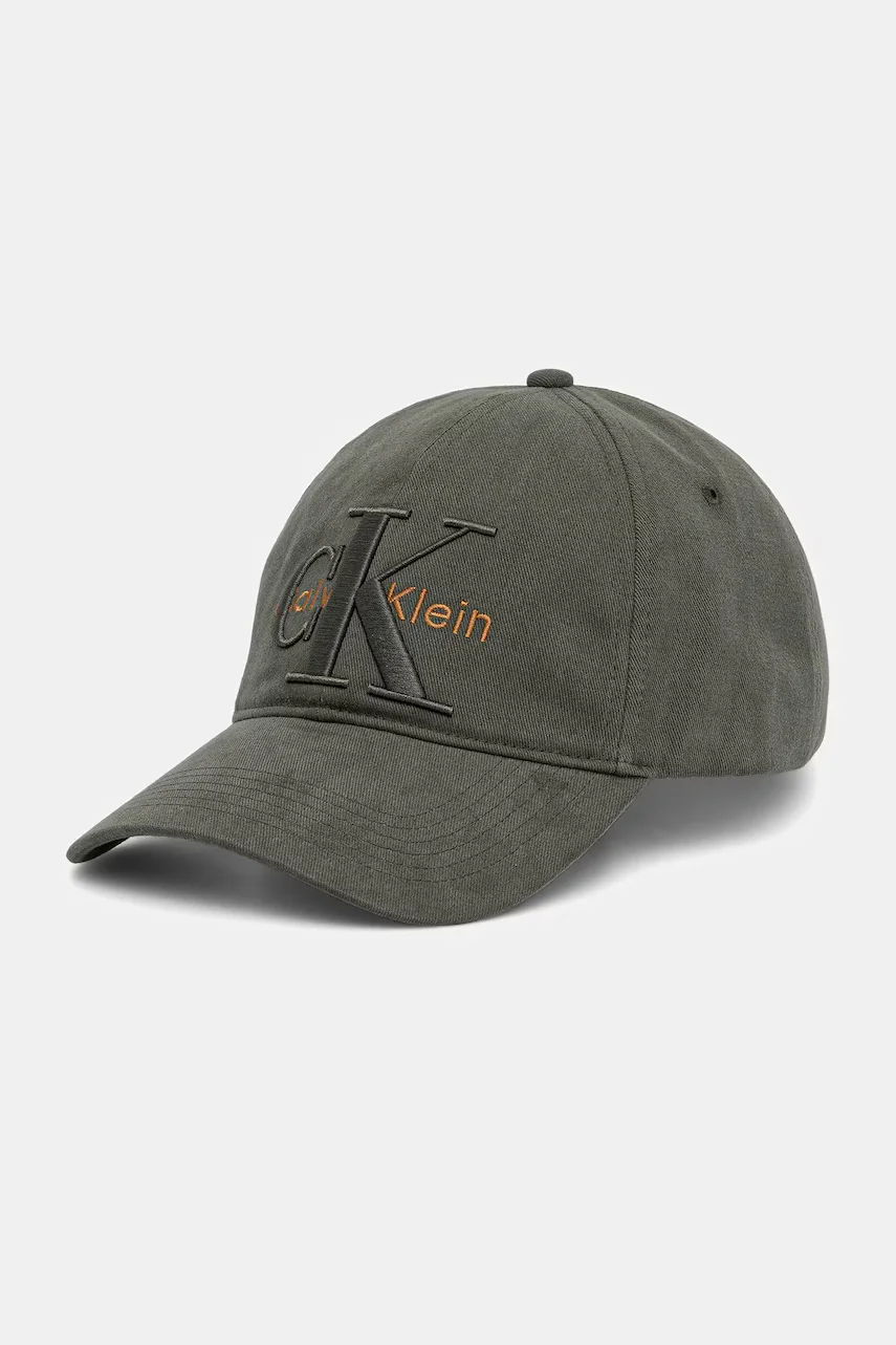 Calvin Klein Памучна шапка с козирка