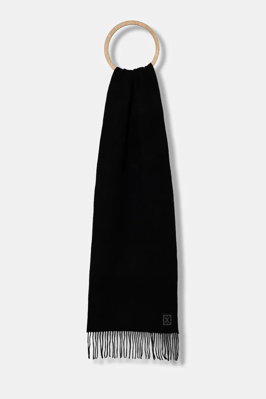Calvin Klein Вълнен шал