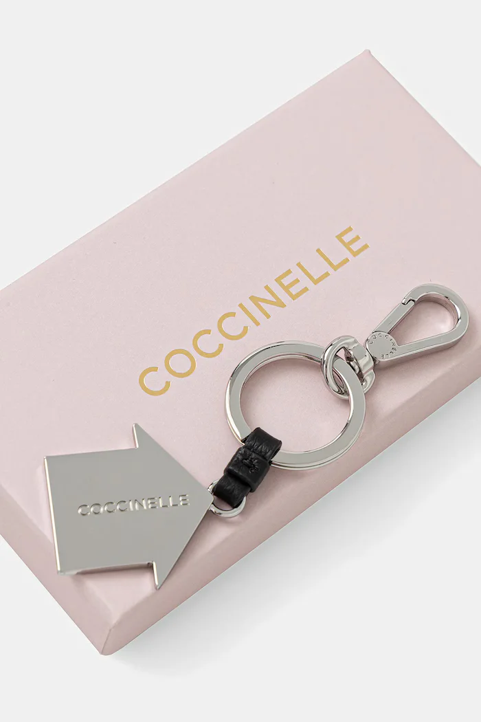 Coccinelle ключодържател дамски от кожа BASIC METAL E2.M9K.41.R9.01