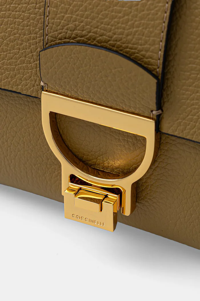Coccinelle Кожена чанта в златисто E1 MD5 12 07 01