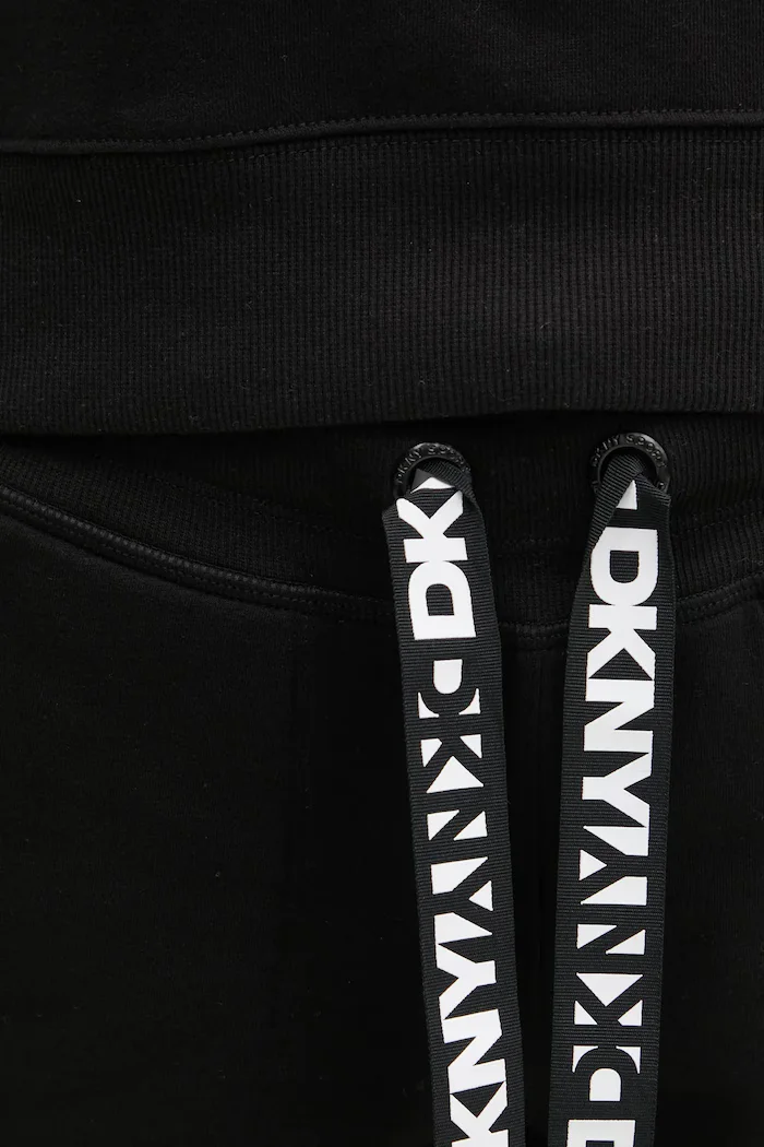DKNY Спортен панталон в черно с изчистен дизайн DP5P3496