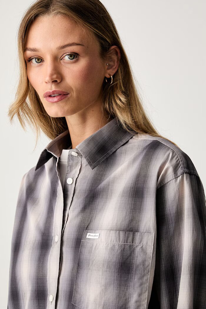 Guess Jeans риза дамска от памук сива W6RH64 WH7Q1