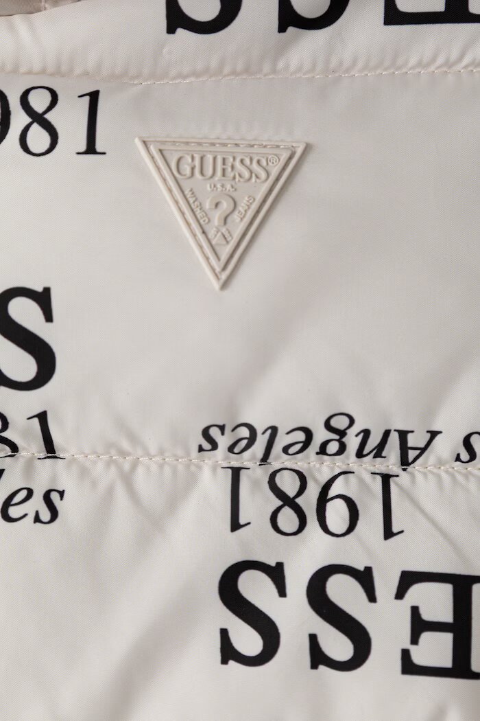 Guess капитонирано яке за деца бежово H6BL03 W4100