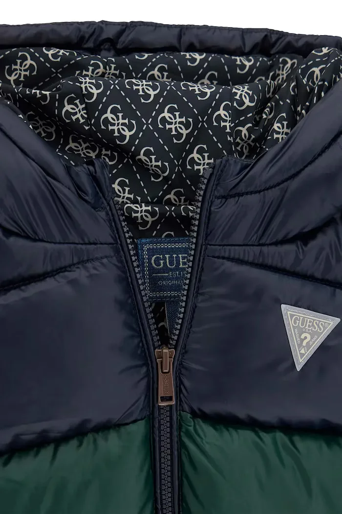 Guess капитонирано яке за деца зелено N6YL01 W2656