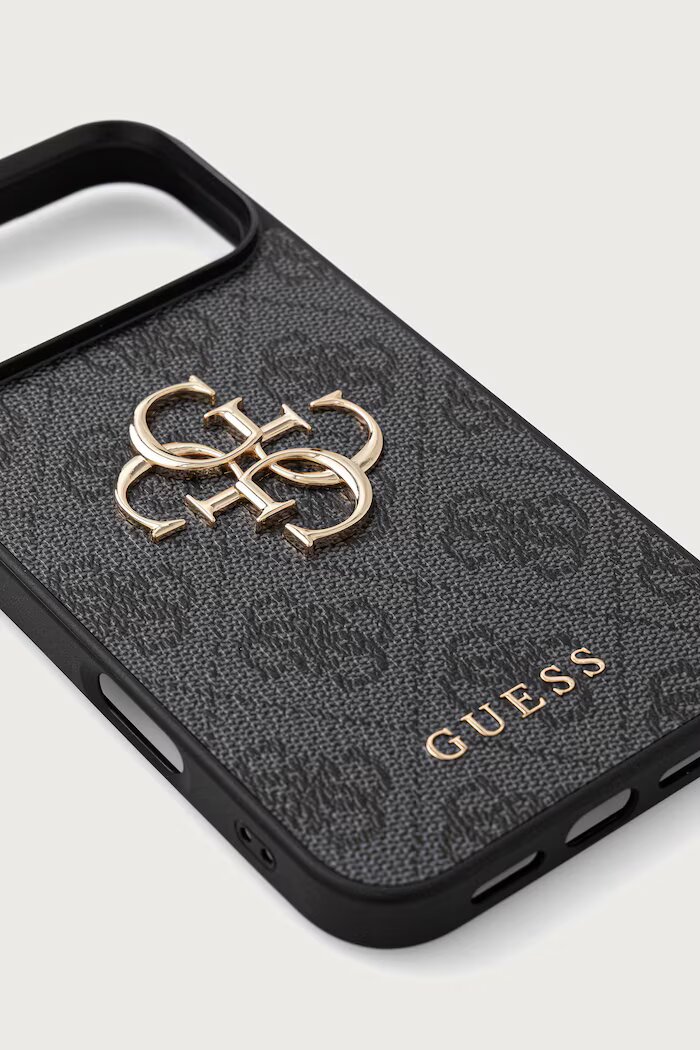 Guess кейс за телефон iPhone 17/18 Pro Max черен GUHCP18X4GMGGR