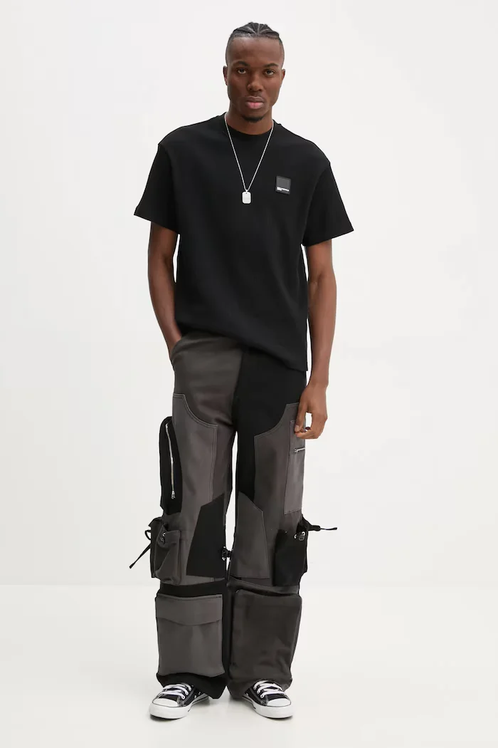 Karl Lagerfeld Jeans Памучна тениска в черно с апликация A1M17049