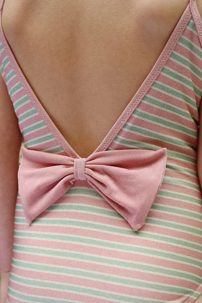 Konges Sløjd Детски цял бански BOWWOW SWIMSUIT в бежово KS104715