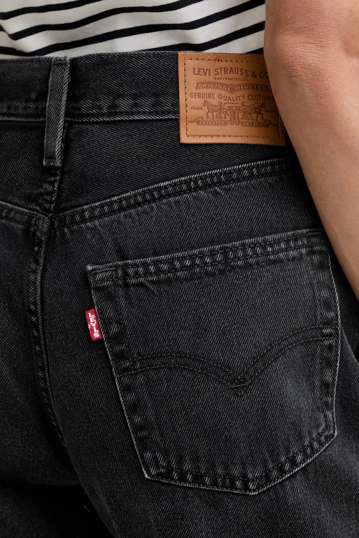 Levi's дънки relaxed fit дамски EASY DAD черни 005DC