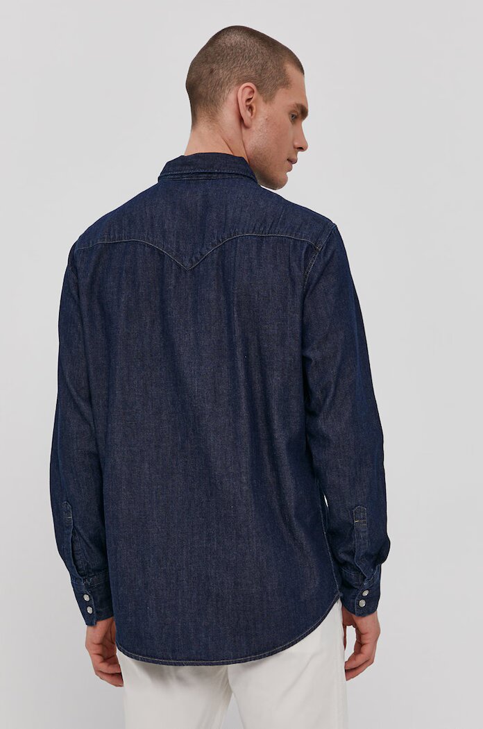 Levi's Памучна риза мъжка в тъмносиньо със стандартна кройка с класическа яка