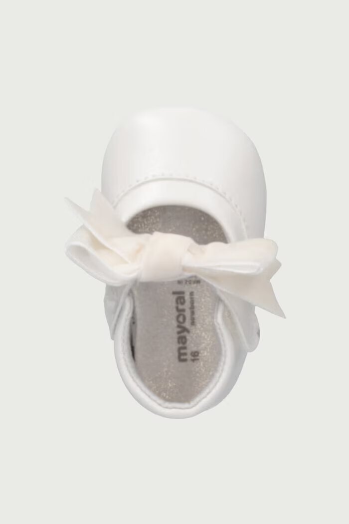 Mayoral Newborn обувки за бебе бели 9158