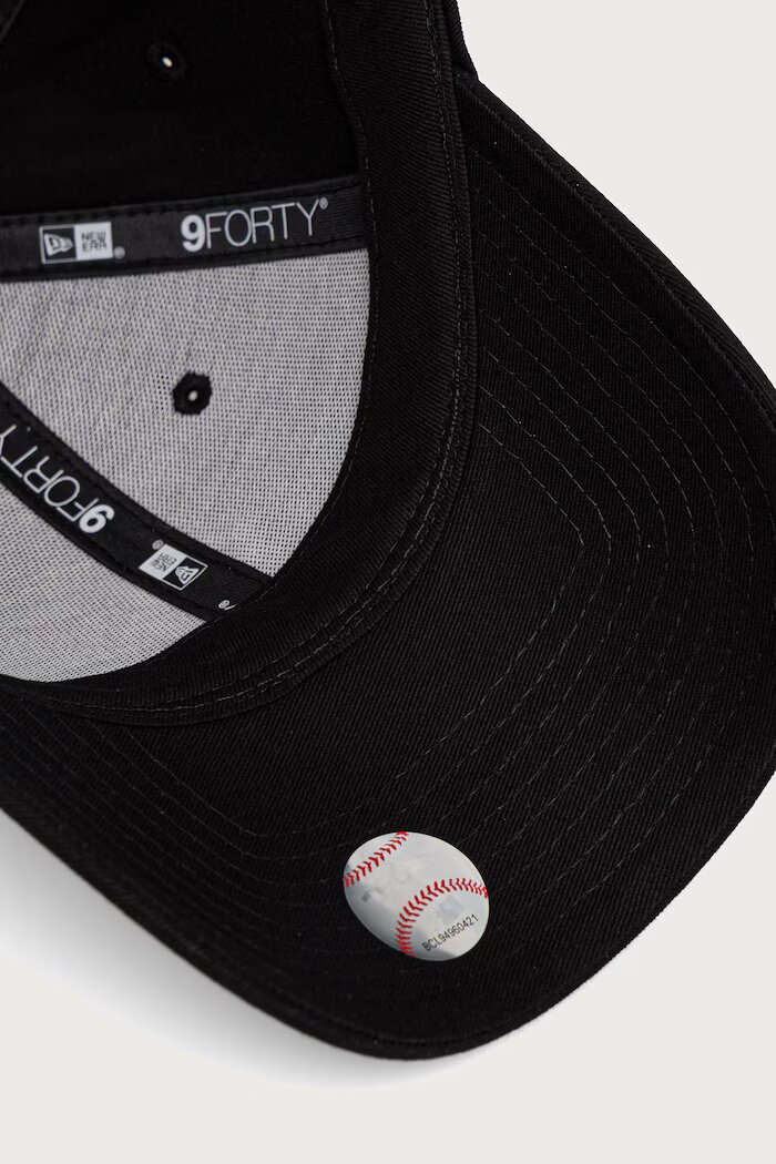 New Era шапка с козирка от памук FLOWER ICON 9FORTY® черна 60915752
