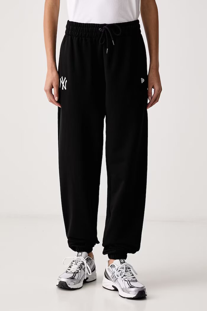 New Era спортен панталон от памук MLB LE MIDI JOGGER черен с висока талия 60675751