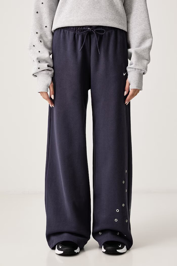 Nike Sportswear спортен панталон дамски с памук Studio Fleece сив IX7048.013