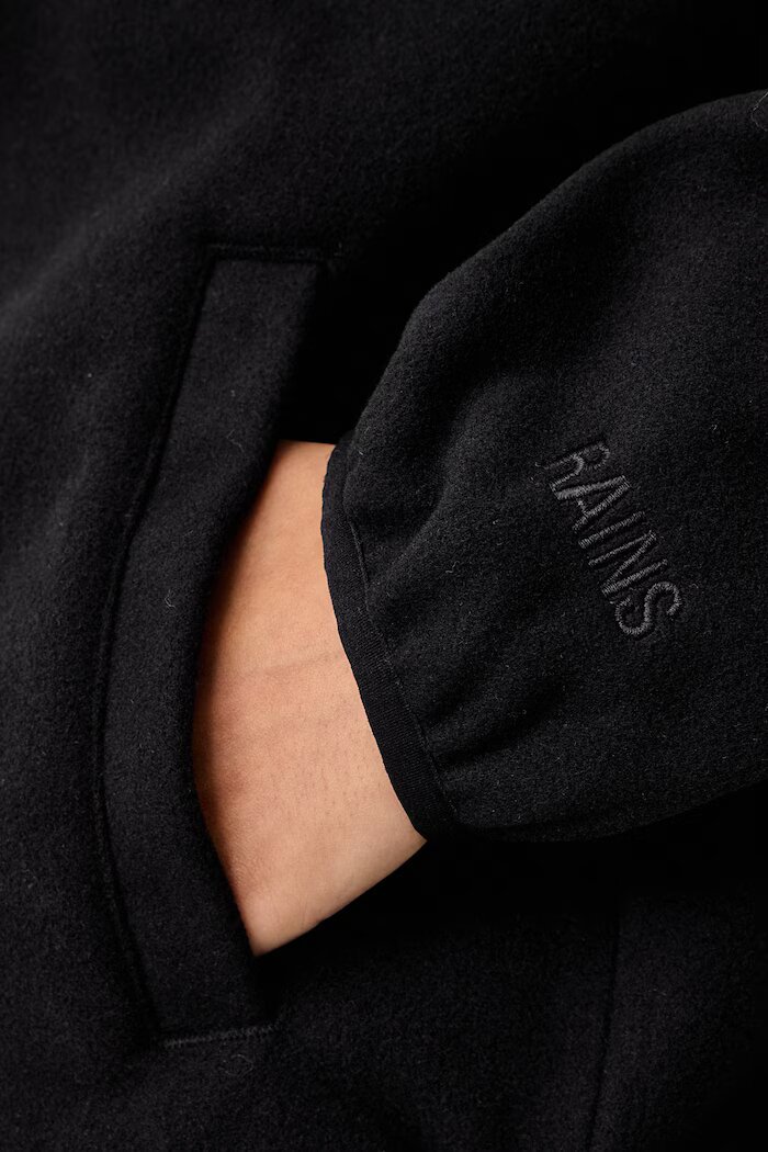 Rains поларен суичър Fleece Hoodie черен 19010