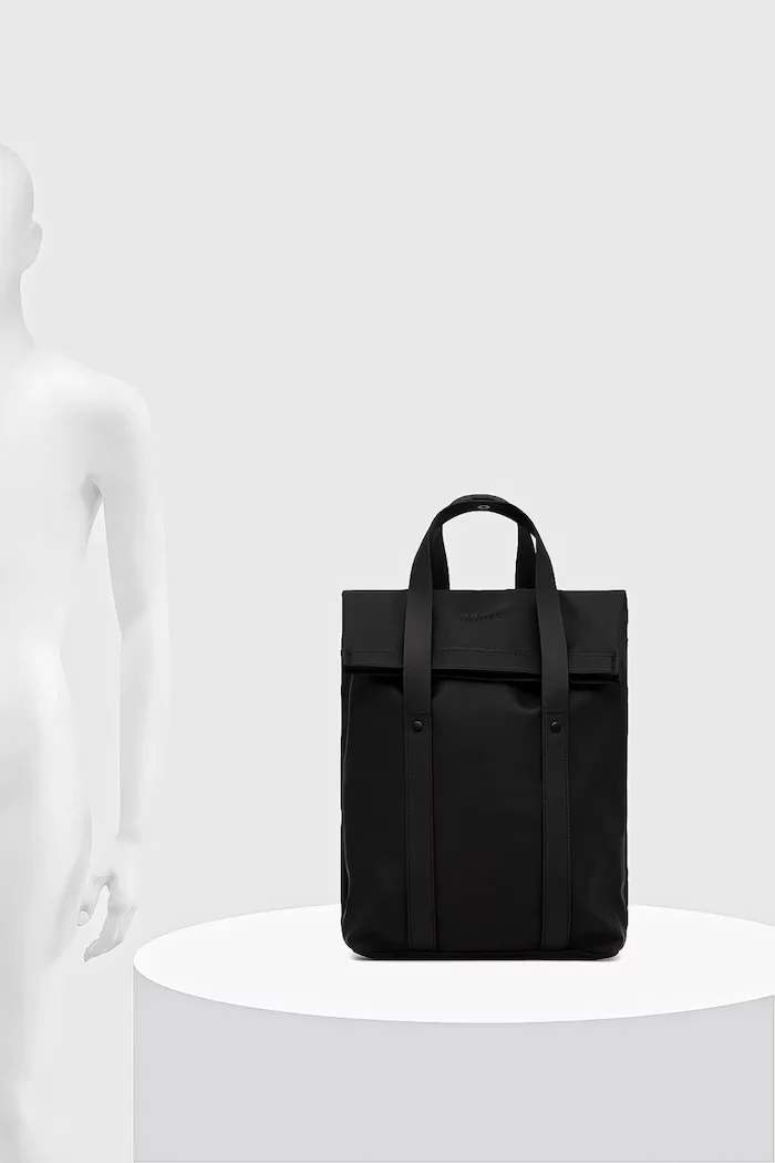 Rains Раница 12780 2 Way Tote Backpack Mini в черно голям размер с изчистен дизайн 12780