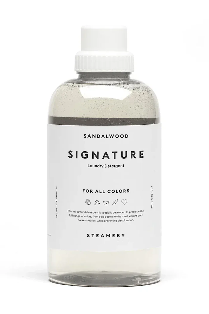 Steamery Течност за пране на тъкани Signature Laundry Detergent в бяло