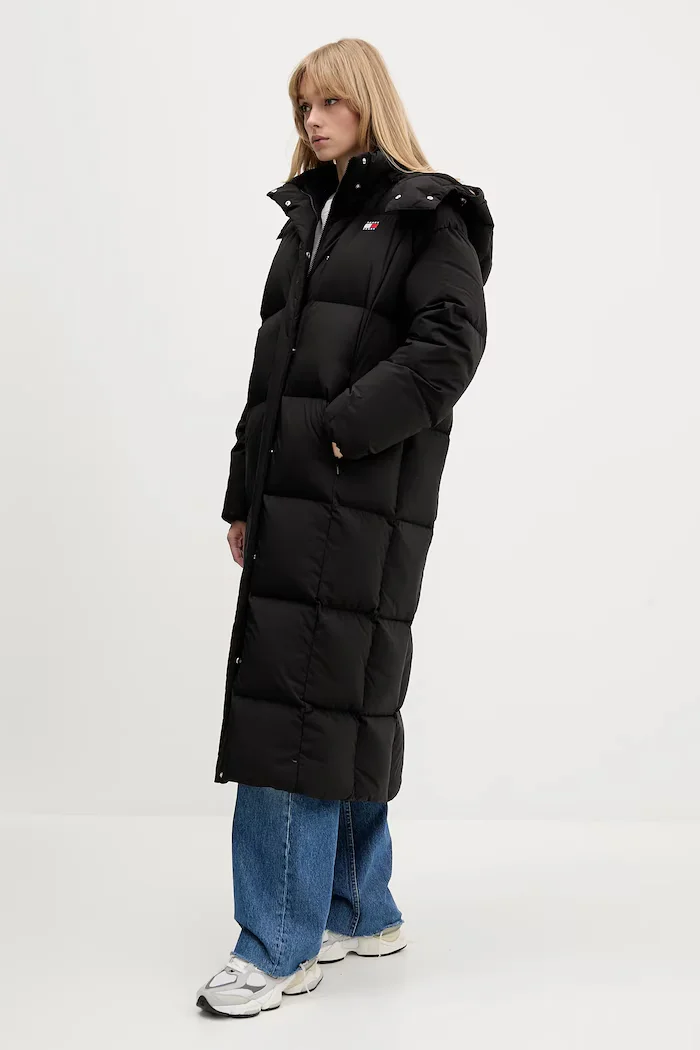 Tommy Jeans Пухено яке в черно зимен модел DW0DW21977