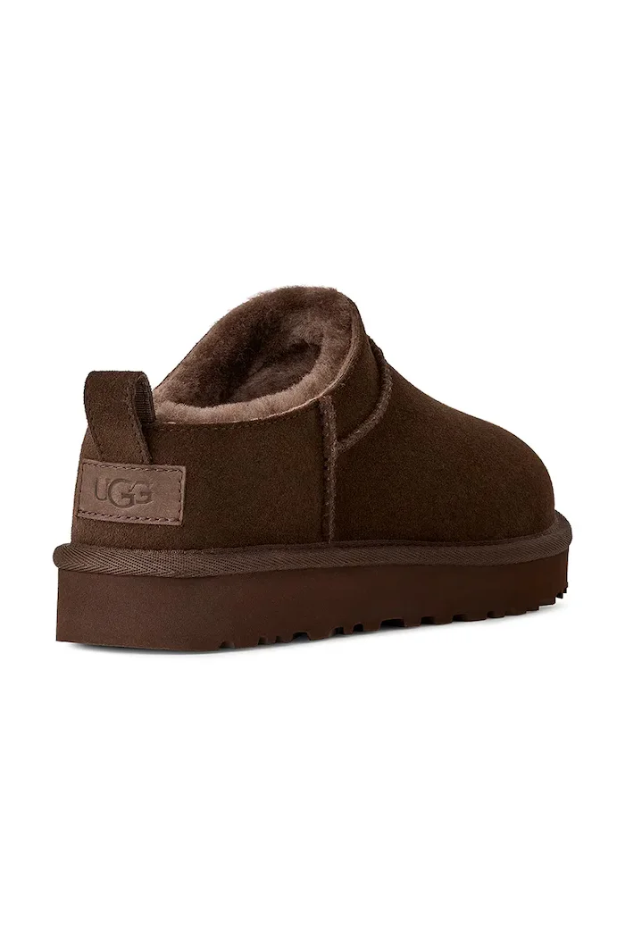 Ugg пантофи дамски от велур W Classic Micro кафяви 1173891.DDC