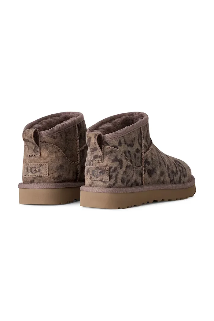 Ugg W Classic Ultra Mini Spotted апрески дамски от велур кафяви 1180623.CHE