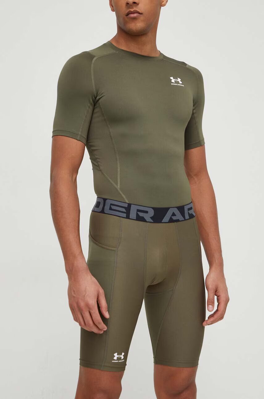 Under Armour Къс панталон за трениране