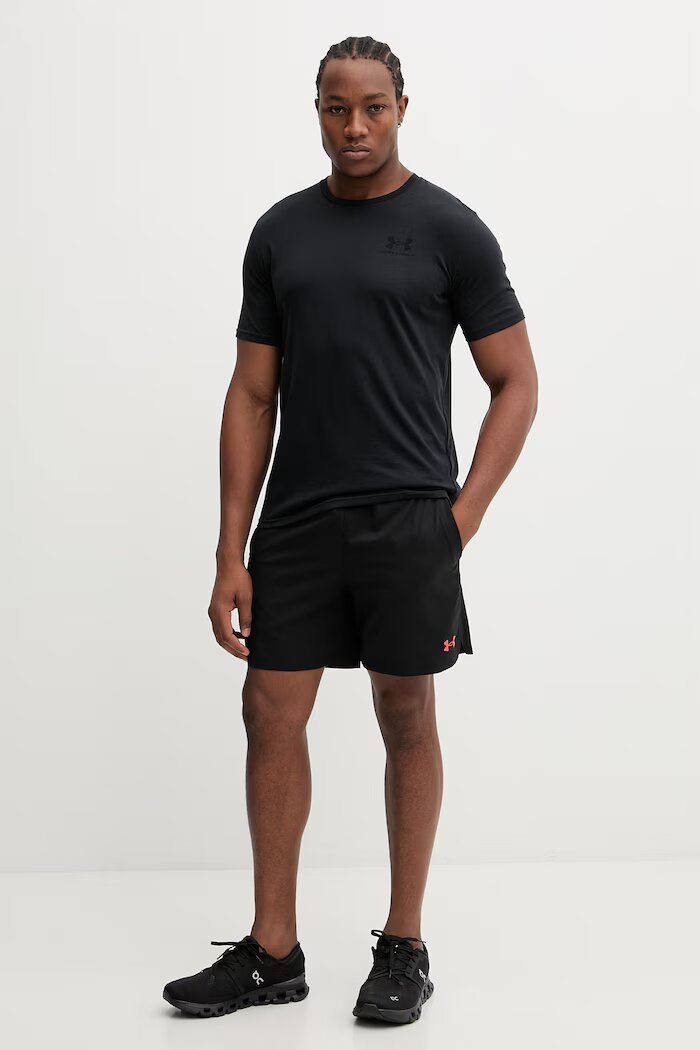 Under Armour тениска за трениране мъжка с памук SPORTSTYLE LEFT CHEST черна 1326799
