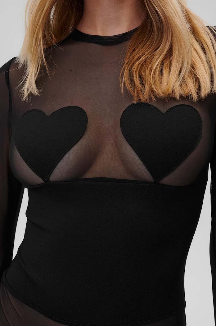 Undress code Боди Bed of Roses Bodysuit Thong в черно от полупрозрачна материя с изчистен дизайн