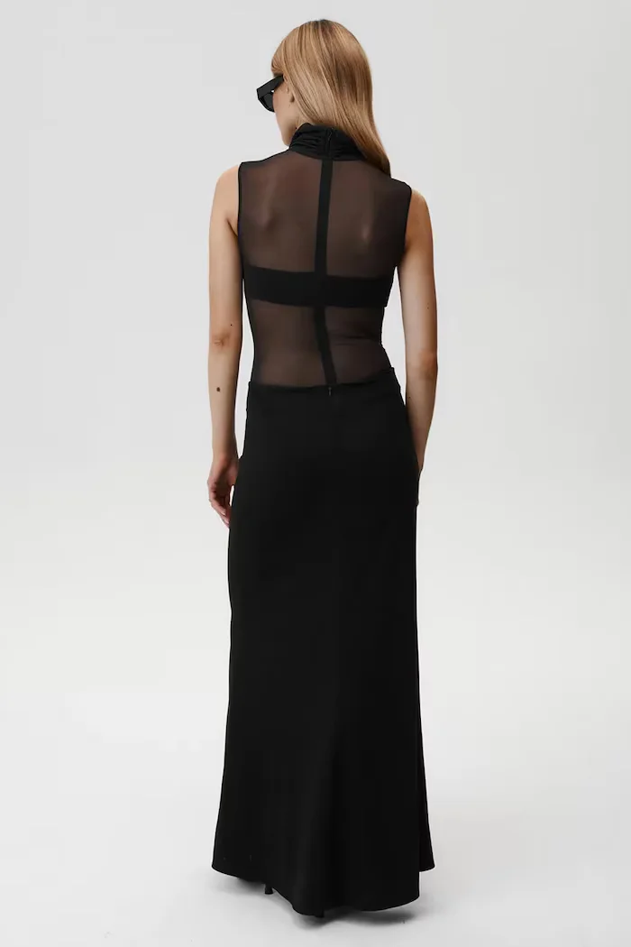 Undress code Пола Eclipse Skirt в черно дълга разкроена 889