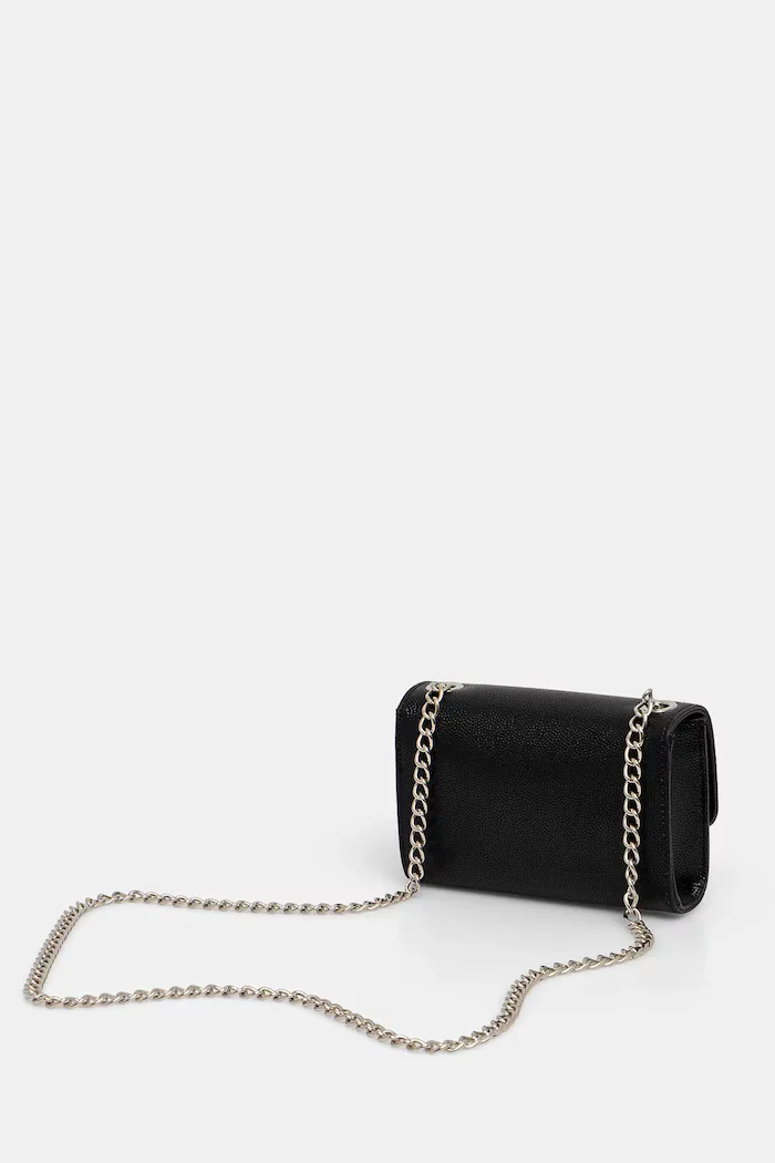 Valentino Bags Чанта в черно VBS1R403G