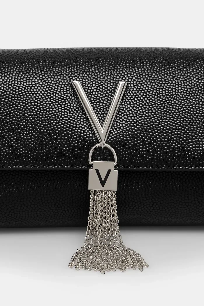Valentino Bags Чанта в черно VBS1R403G