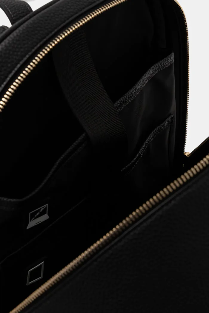 Valentino Bags Раница дамска в черно голям размер с изчистен дизайн VBS7LX02