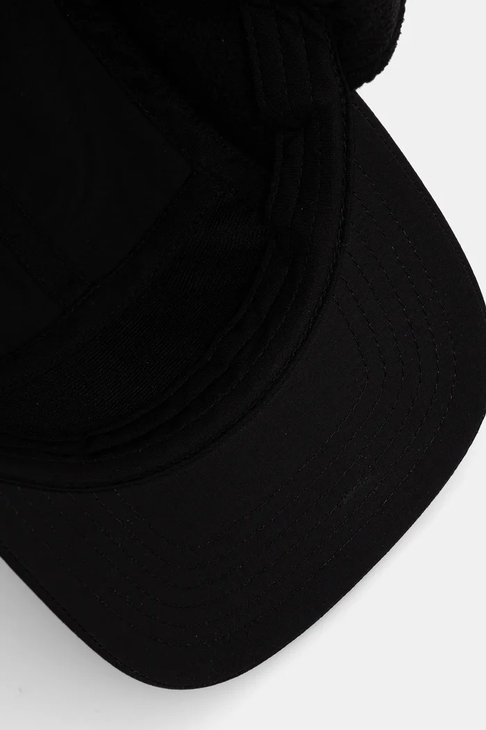 Vans Шапка с козирка в черно VN000QA7BLK1
