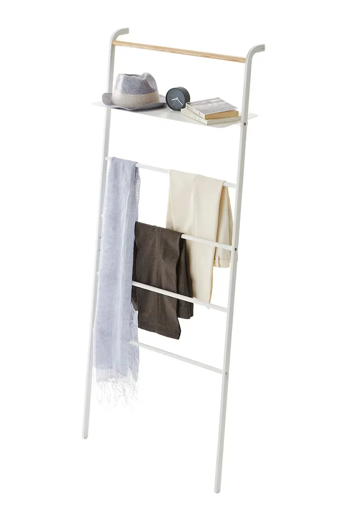 Yamazaki Закачалка за стена Tower 160 cm в бяло