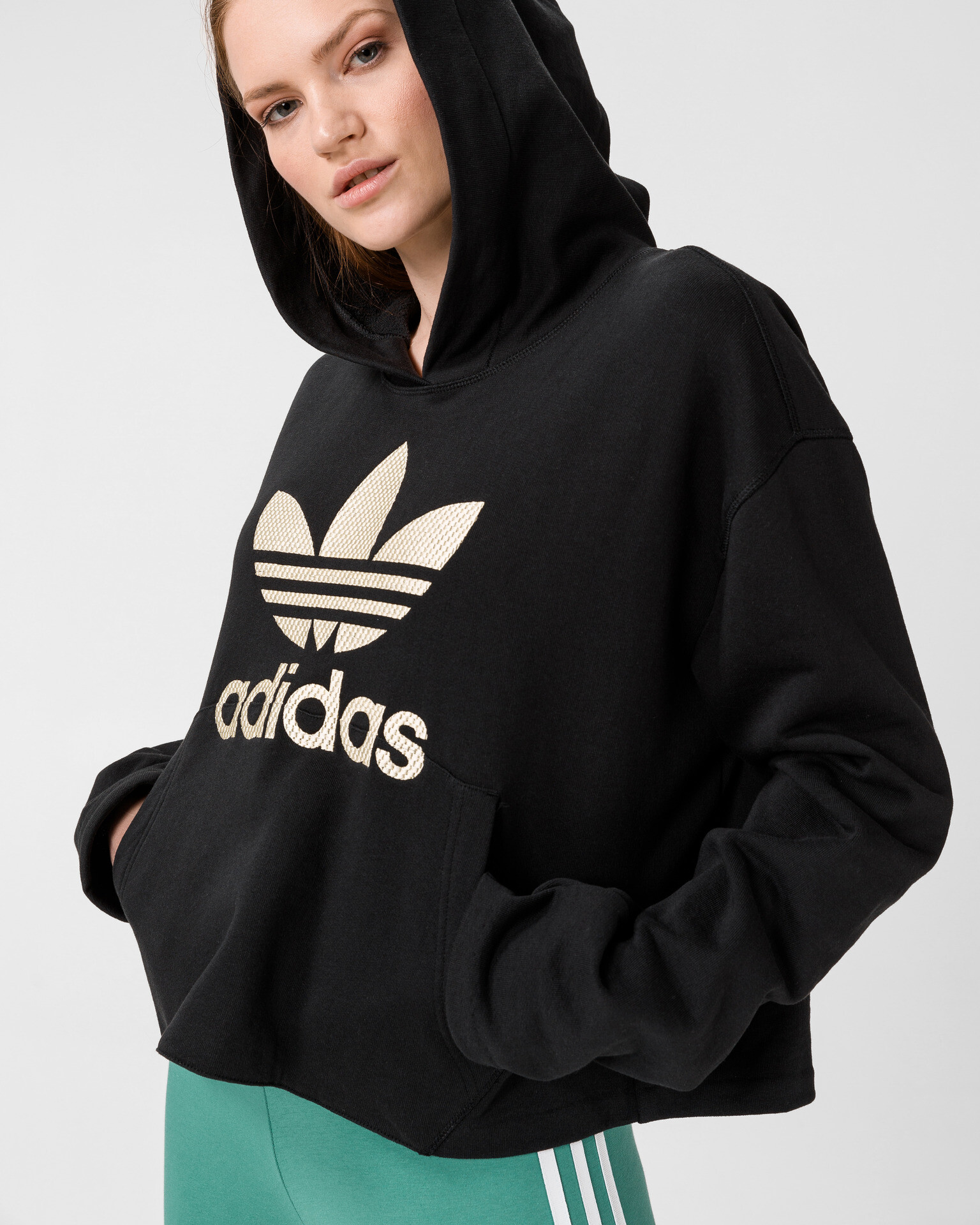 adidas Originals Premium Суитшърт Cheren - Pepit.bg