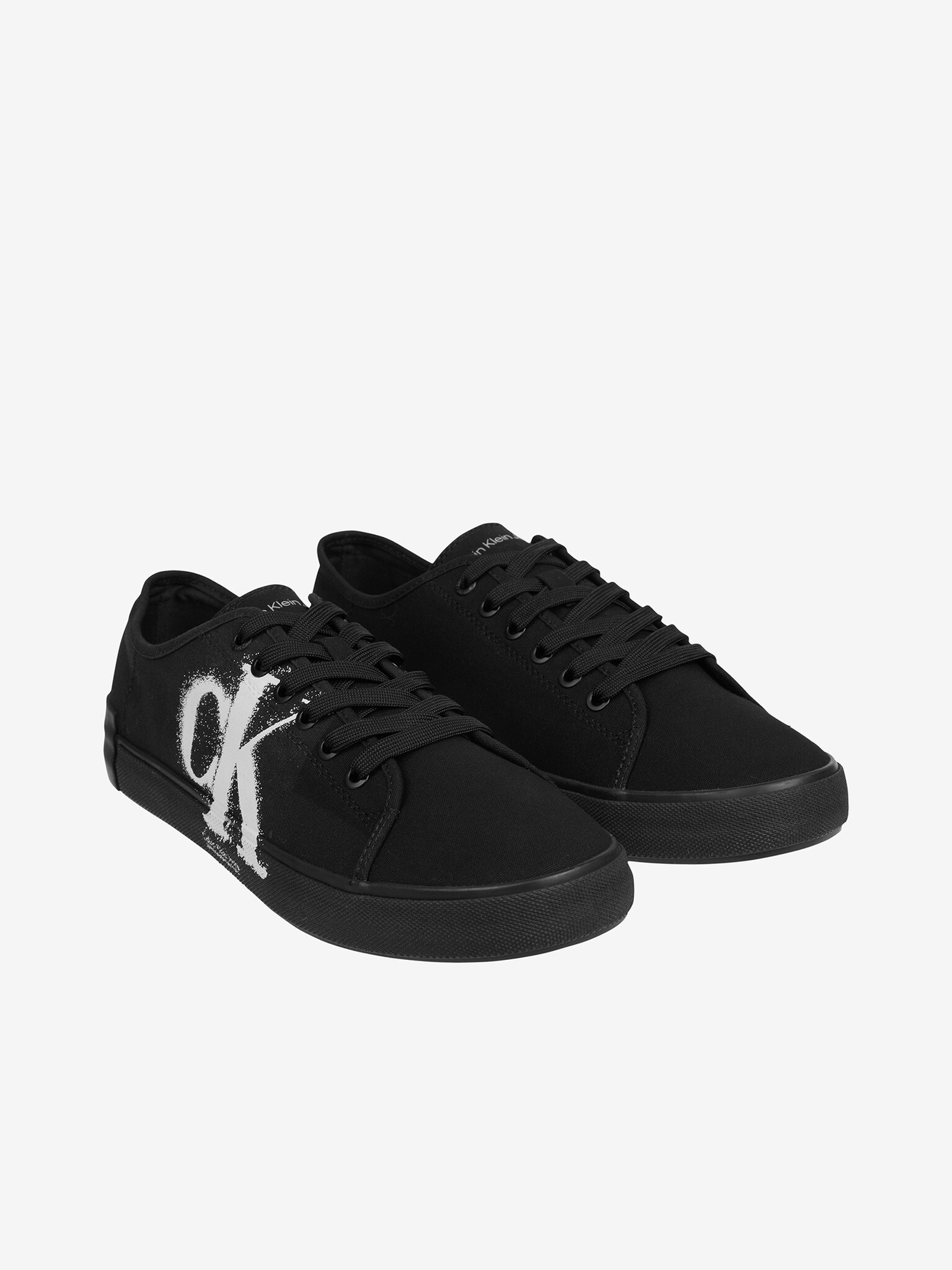Calvin Klein Jeans Спортни обувки Cheren - Pepit.bg