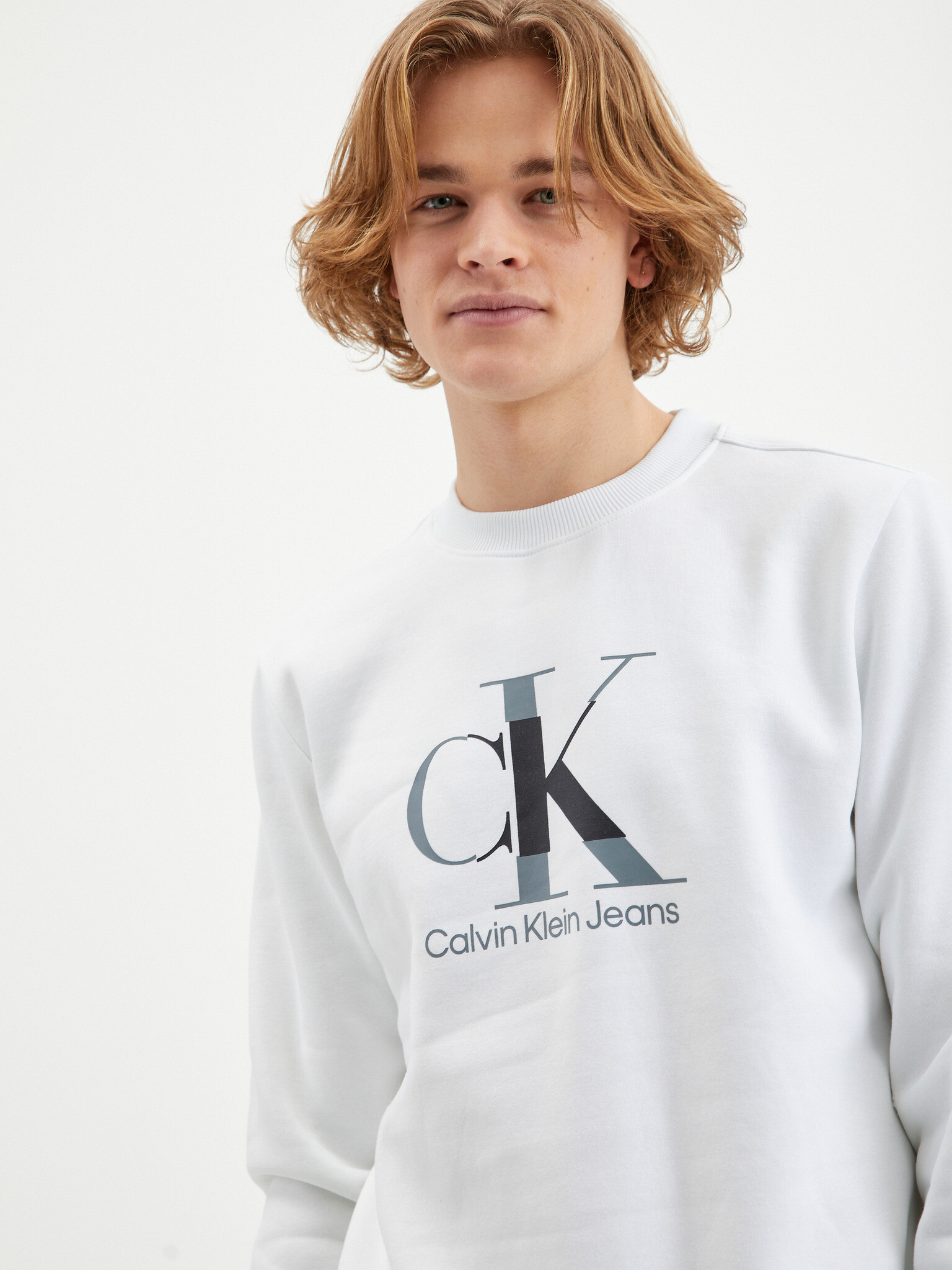 Calvin Klein Jeans Sweatshirt Byal - Pepit.bg