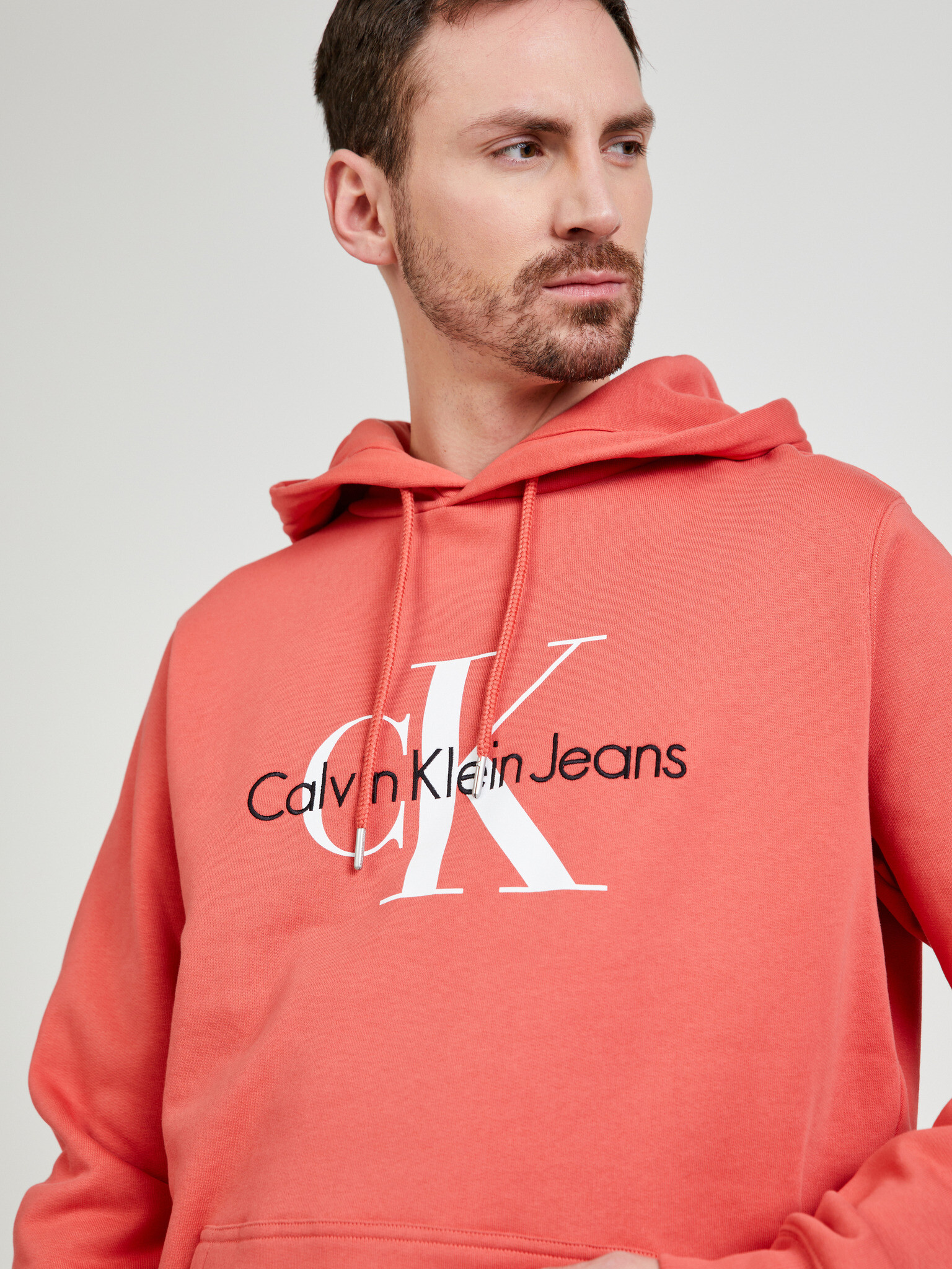 Calvin Klein Jeans Sweatshirt Cherven - Pepit.bg