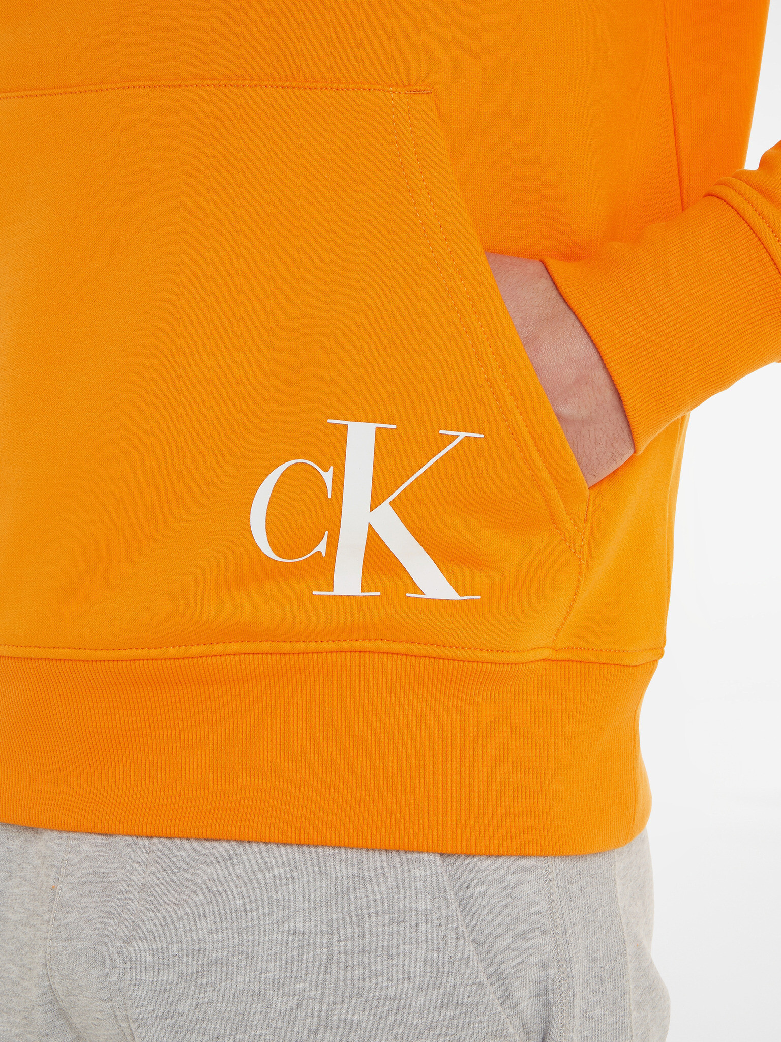 Calvin Klein Jeans Sweatshirt Oranzhev - Pepit.bg