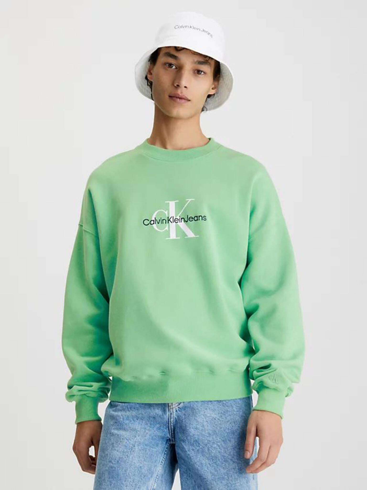 Calvin Klein Jeans Sweatshirt Zelen - Pepit.bg