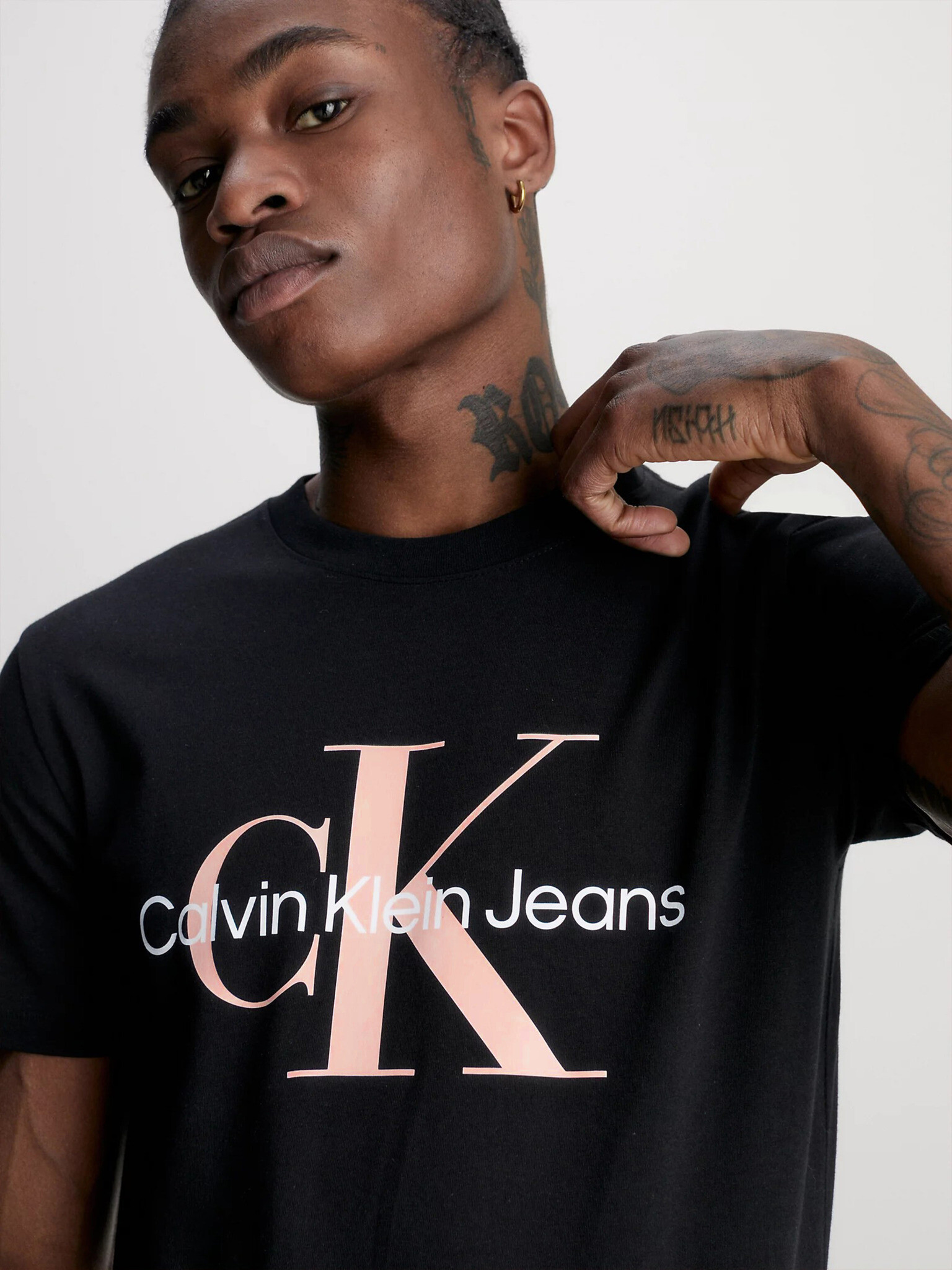 Calvin Klein Jeans T-shirt Cheren - Pepit.bg