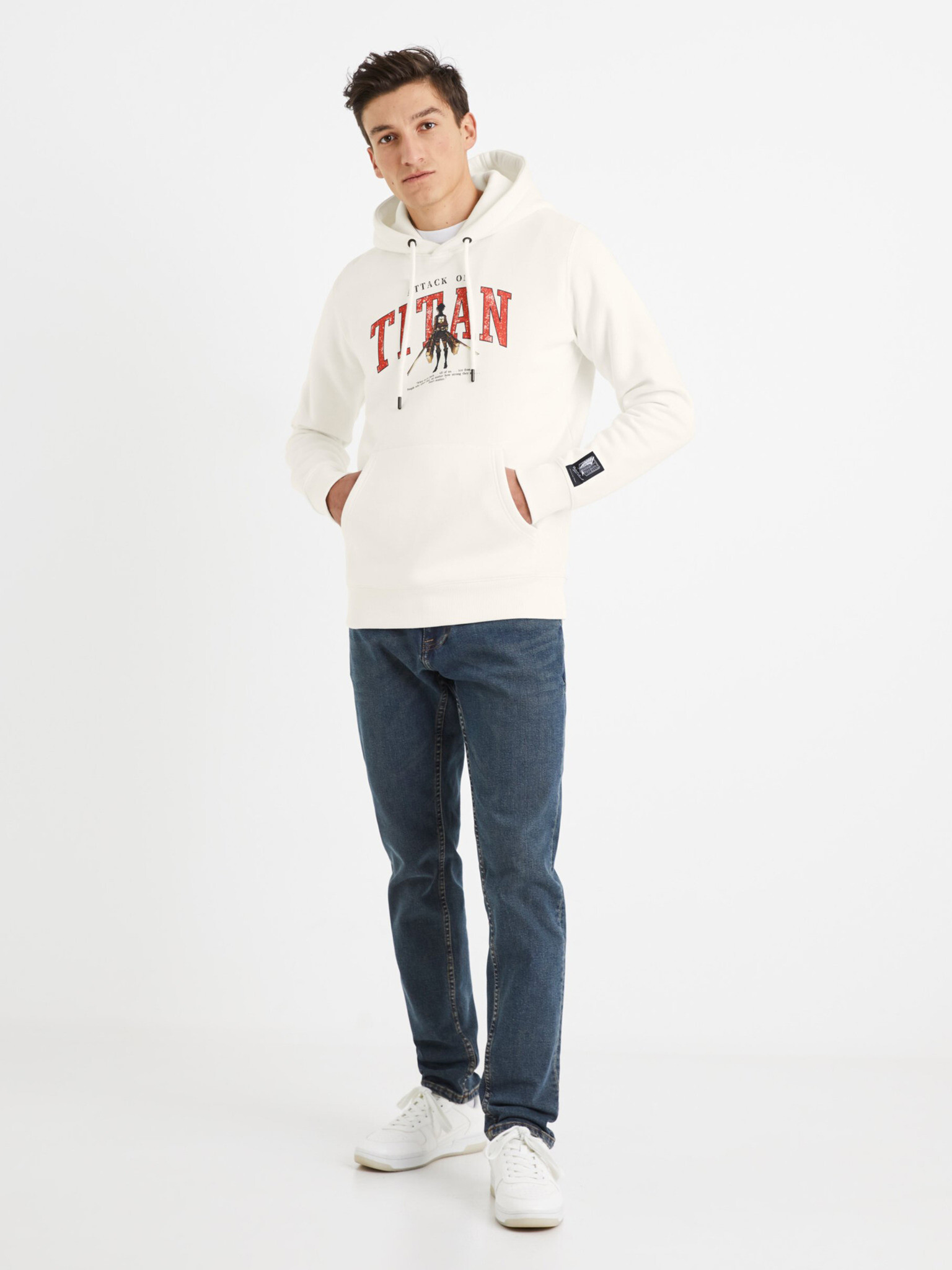 Celio Attack on Titan Sweatshirt Byal - Pepit.bg