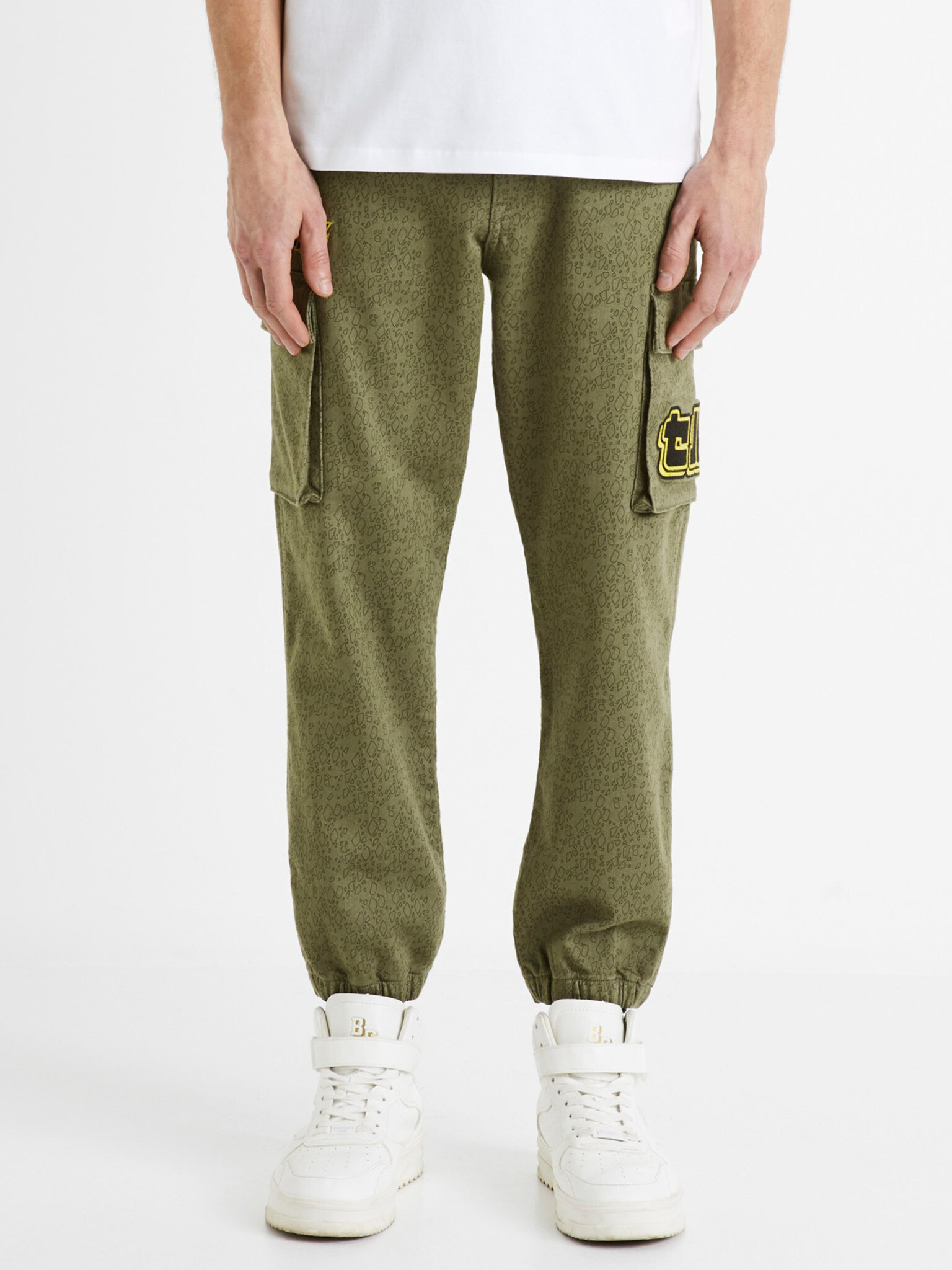 Celio Dragon Ball Z Панталон Zelen - Pepit.bg