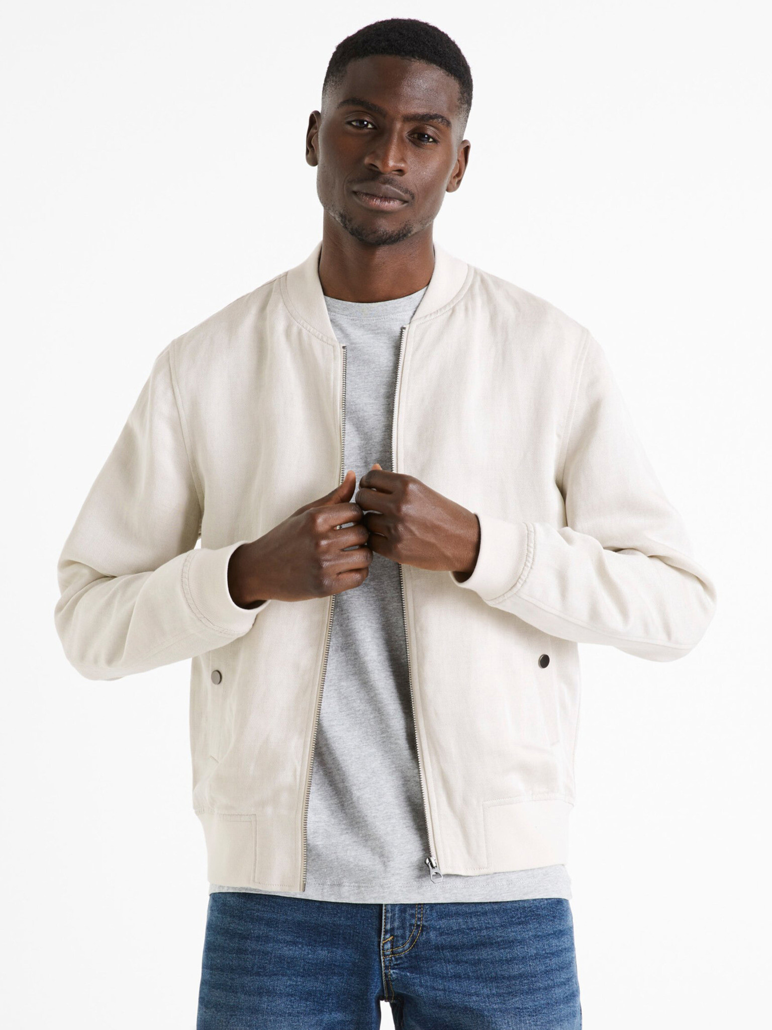 Celio Dulino1 Яке Byal - Pepit.bg