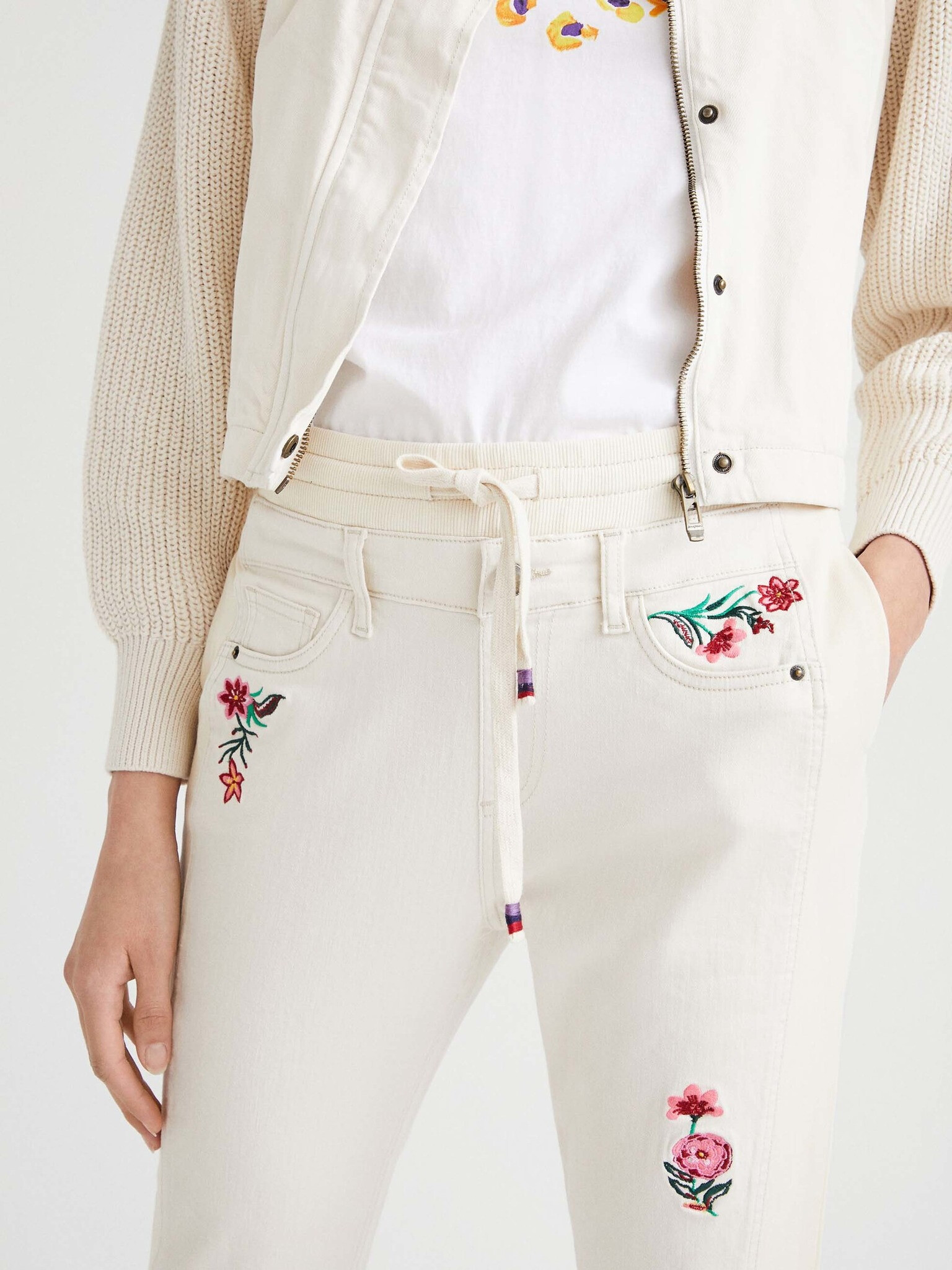 Desigual Lita Панталон Byal - Pepit.bg