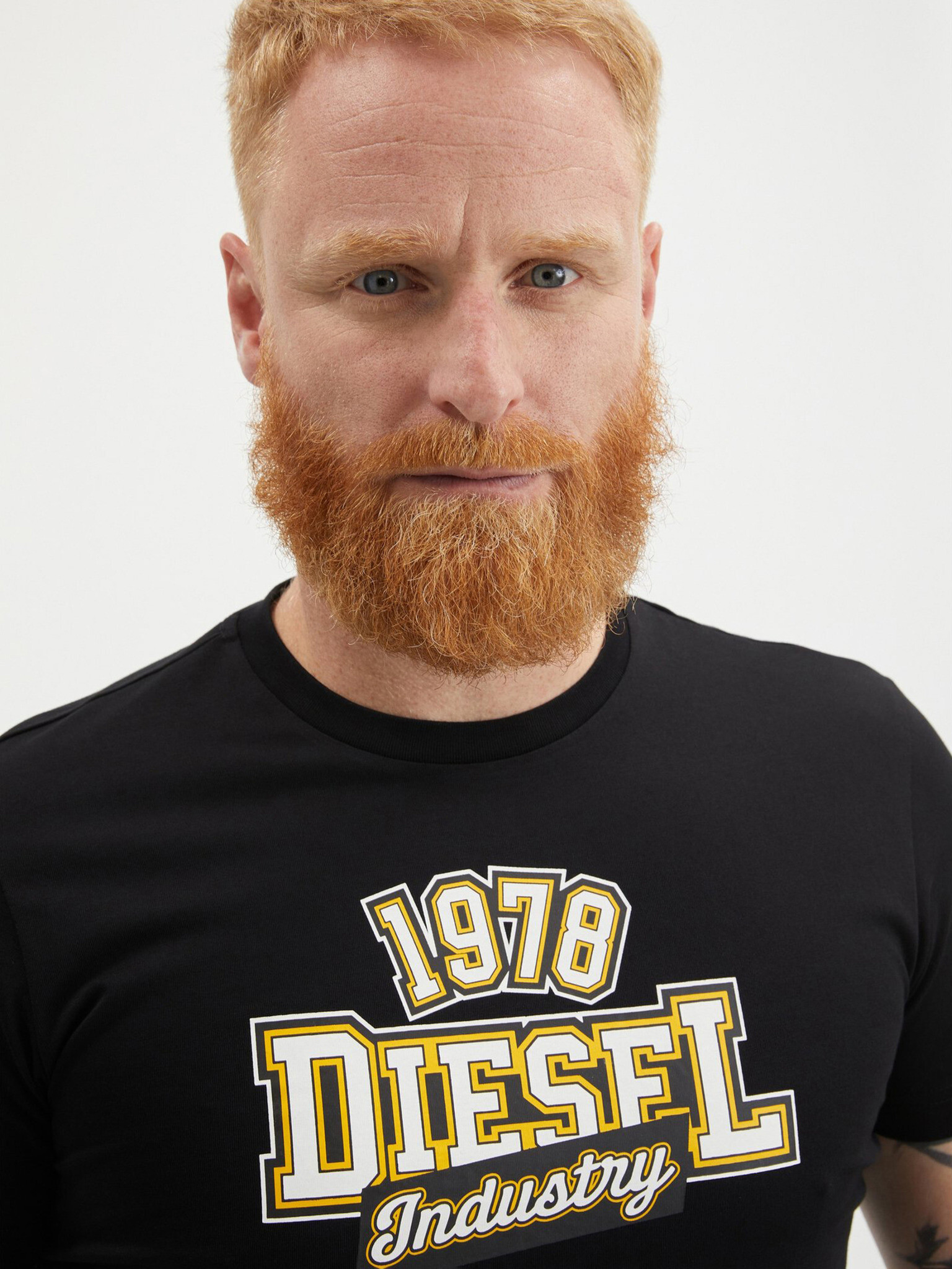 Diesel Diegos T-shirt Cheren - Pepit.bg