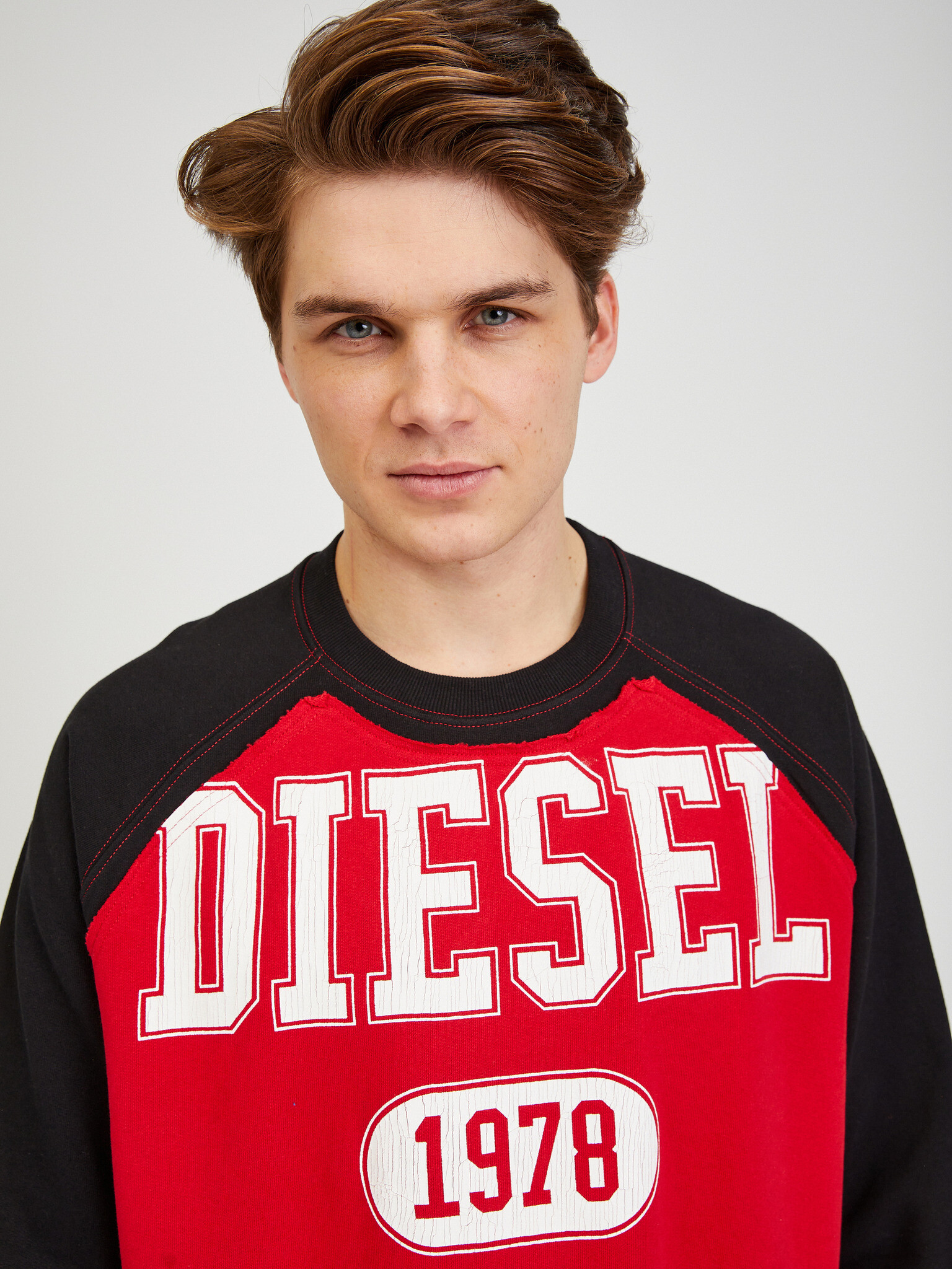 Diesel Sweatshirt Cherven - Pepit.bg