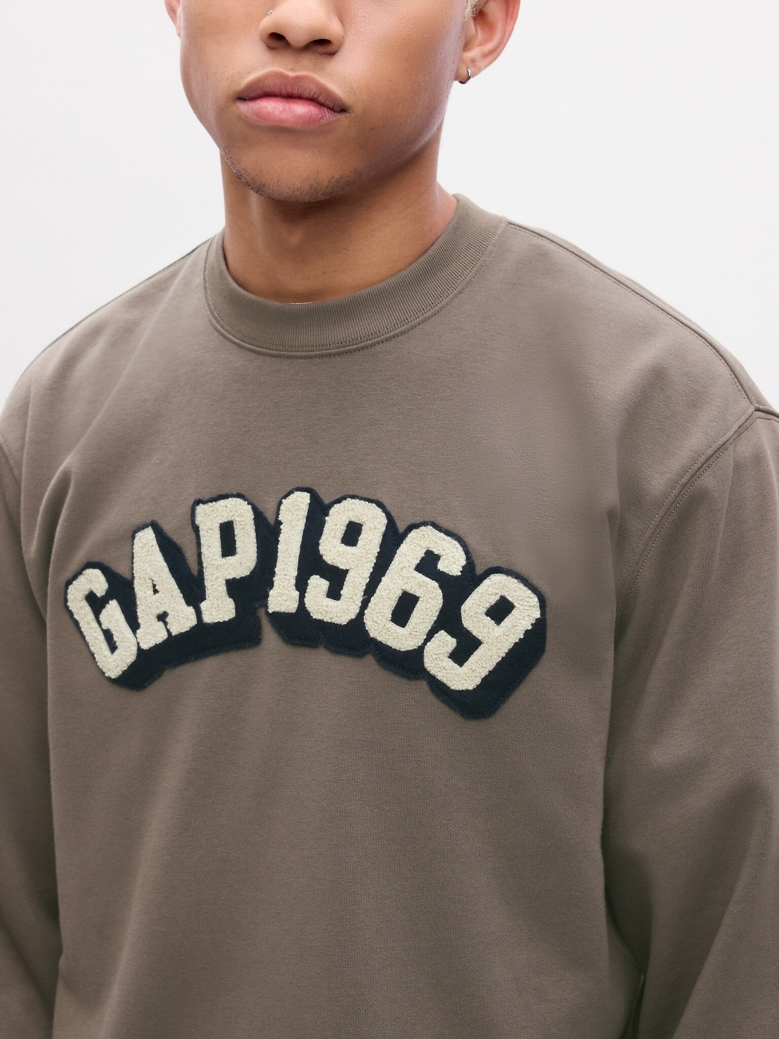 GAP 1969 Sweatshirt Kafyav - Pepit.bg